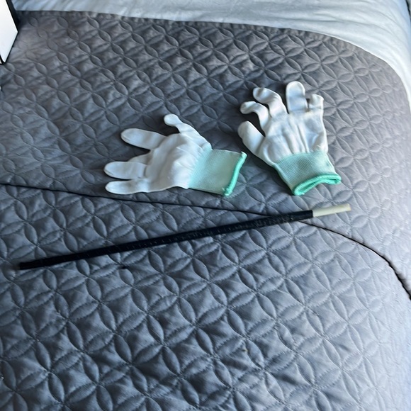 Costume Magician top hat w/ satin cummerbund, red bow tie , white gloves & wand - Picture 2 of 13